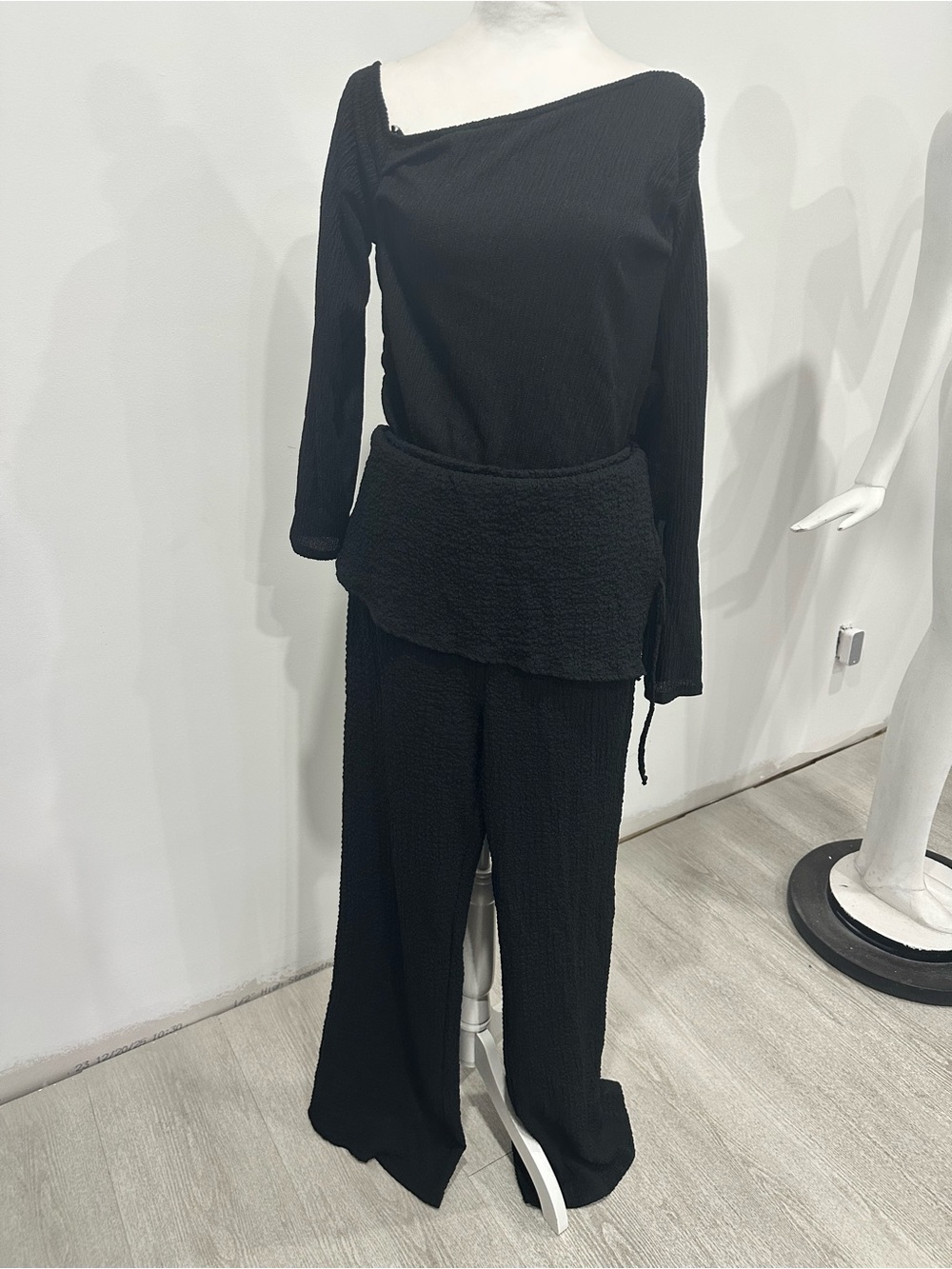 Women's Black Wide-Leg two piece pantsuit with Textured Peplum